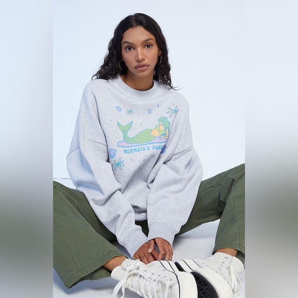 PacSun Mermaid's Paradise Oversized Sweatshirt - Picture 2 of 12